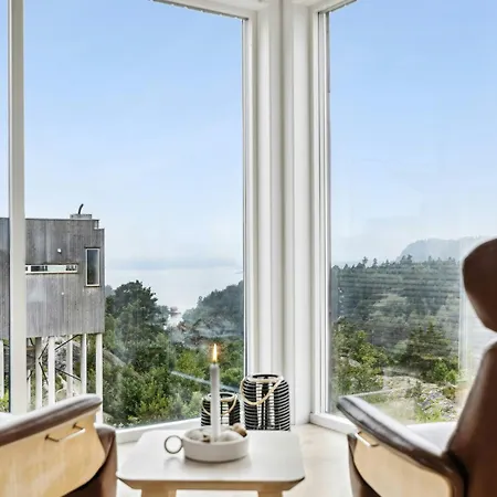 With 360-degree Views In Risor